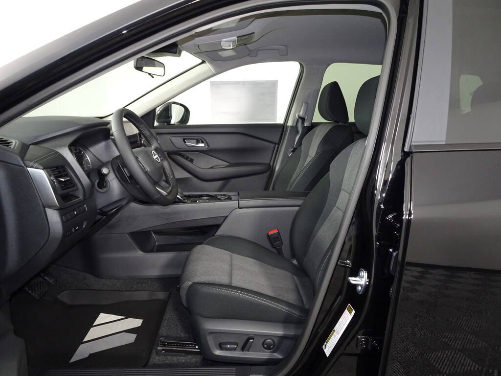 New 2026 Nissan Rogue SV SUV