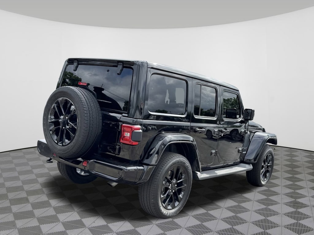 Used 2021 Jeep Wrangler Unlimited Sahara High Altitude 4x4 SUV