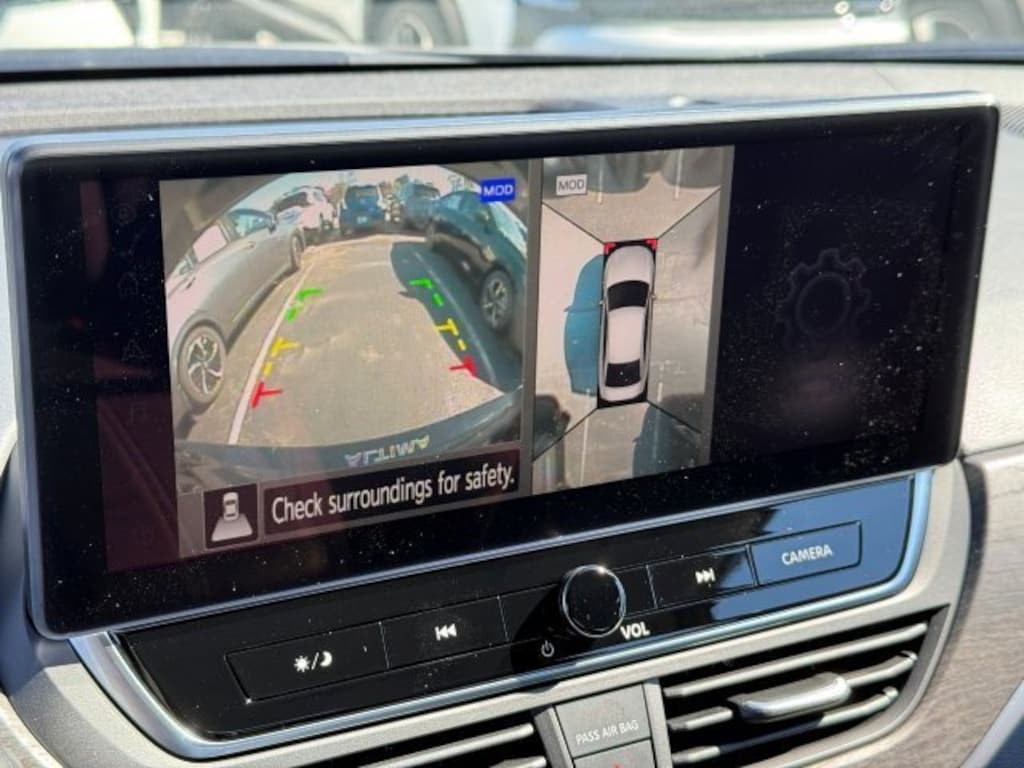 New 2025 Nissan Altima SL Sedan