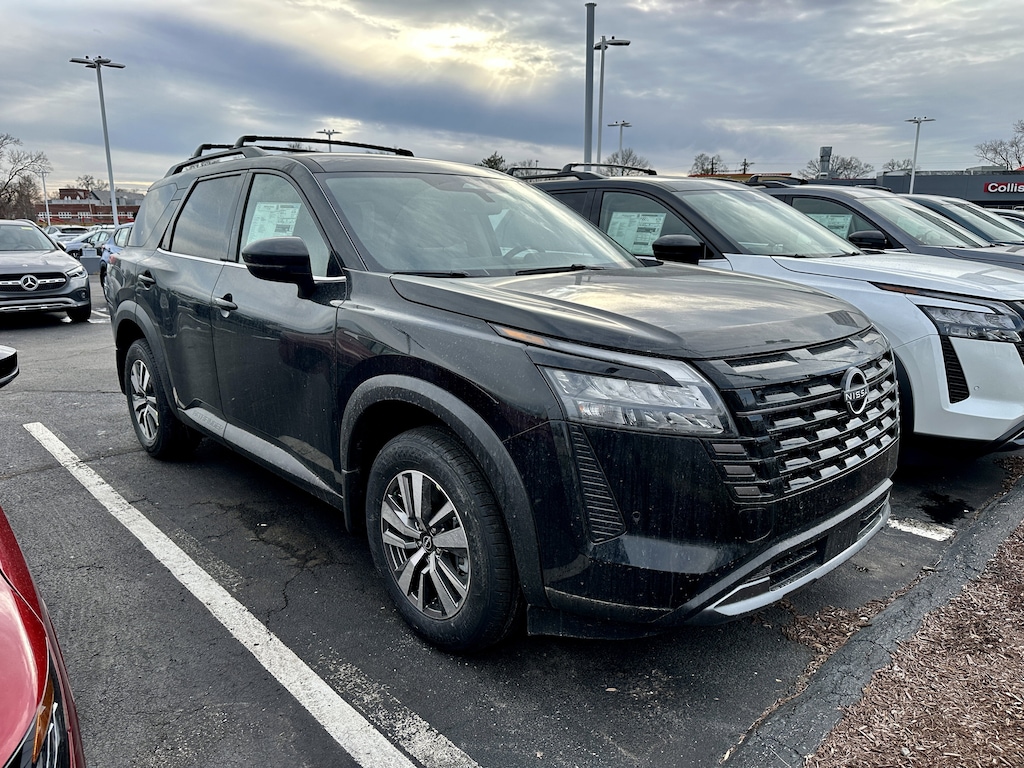 New 2026 Nissan Pathfinder SL SUV