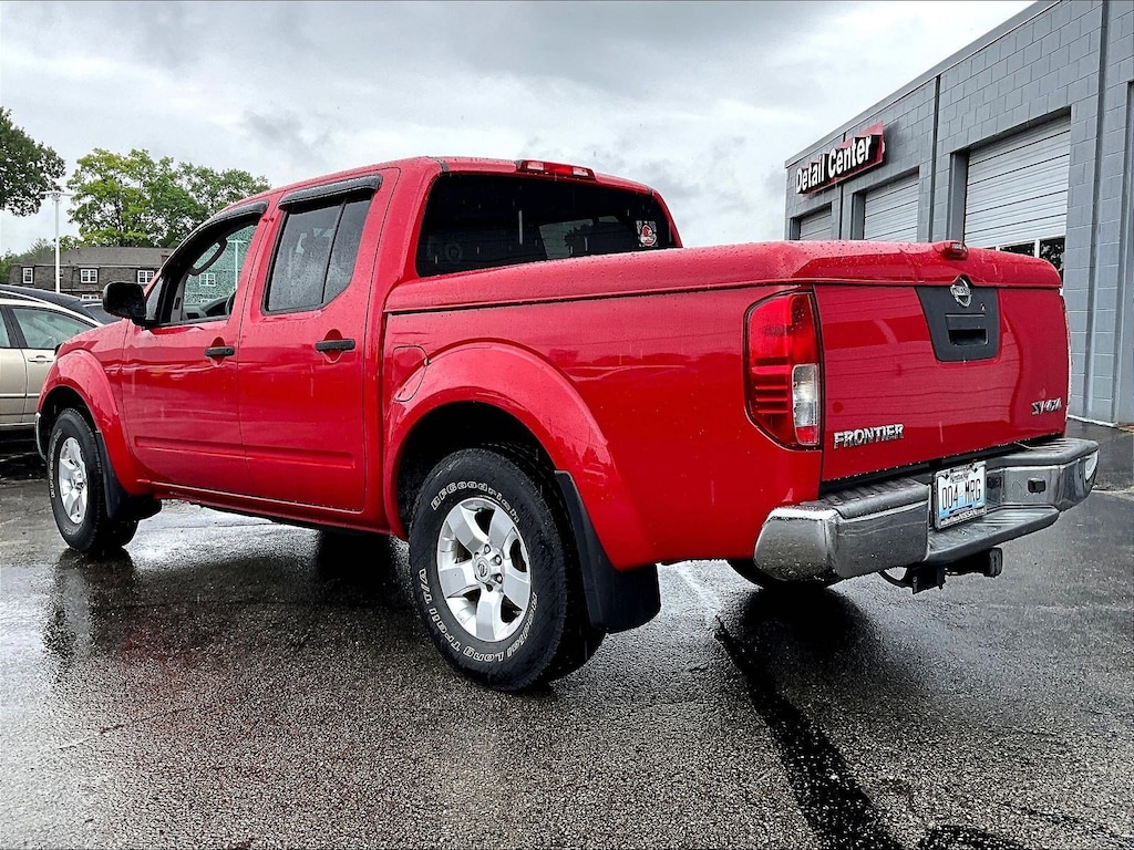 Used 2011 Nissan Frontier 4WD Crew Cab SWB Auto SV Truck Crew Cab