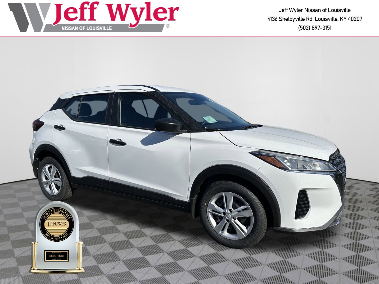 2025 Nissan KICKS PLAY Base's photo