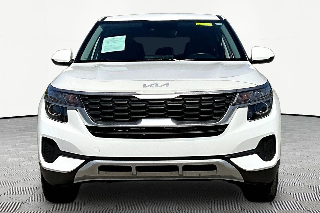 Used 2023 Kia Seltos LX IVT AWD SUV