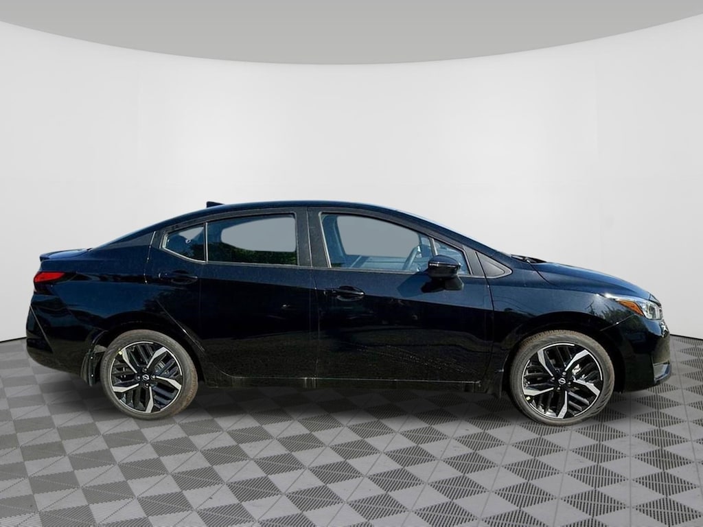Used 2025 Nissan Versa SR CVT Sedan