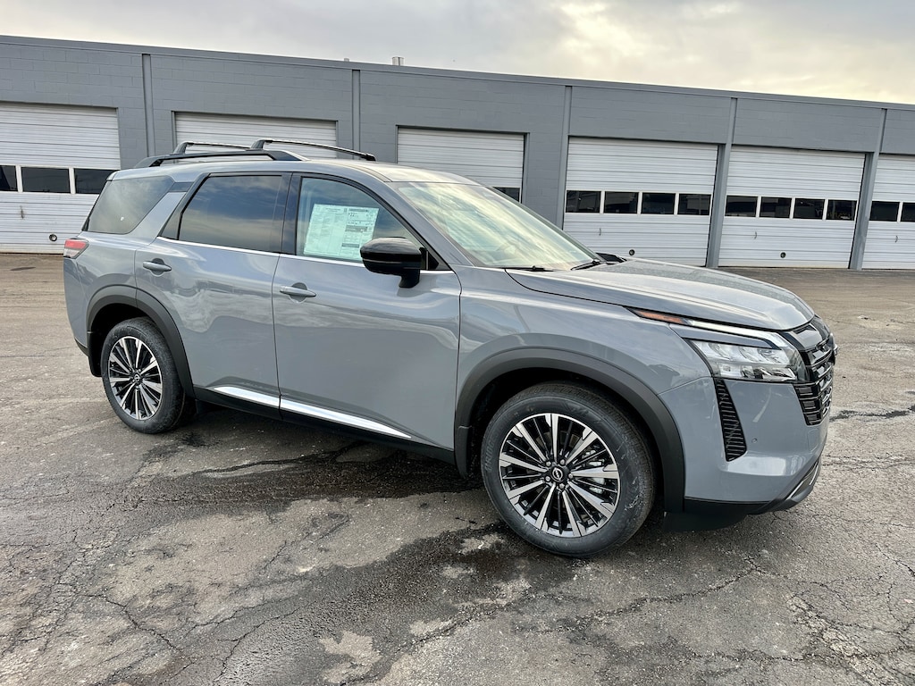 New 2026 Nissan Pathfinder Platinum SUV