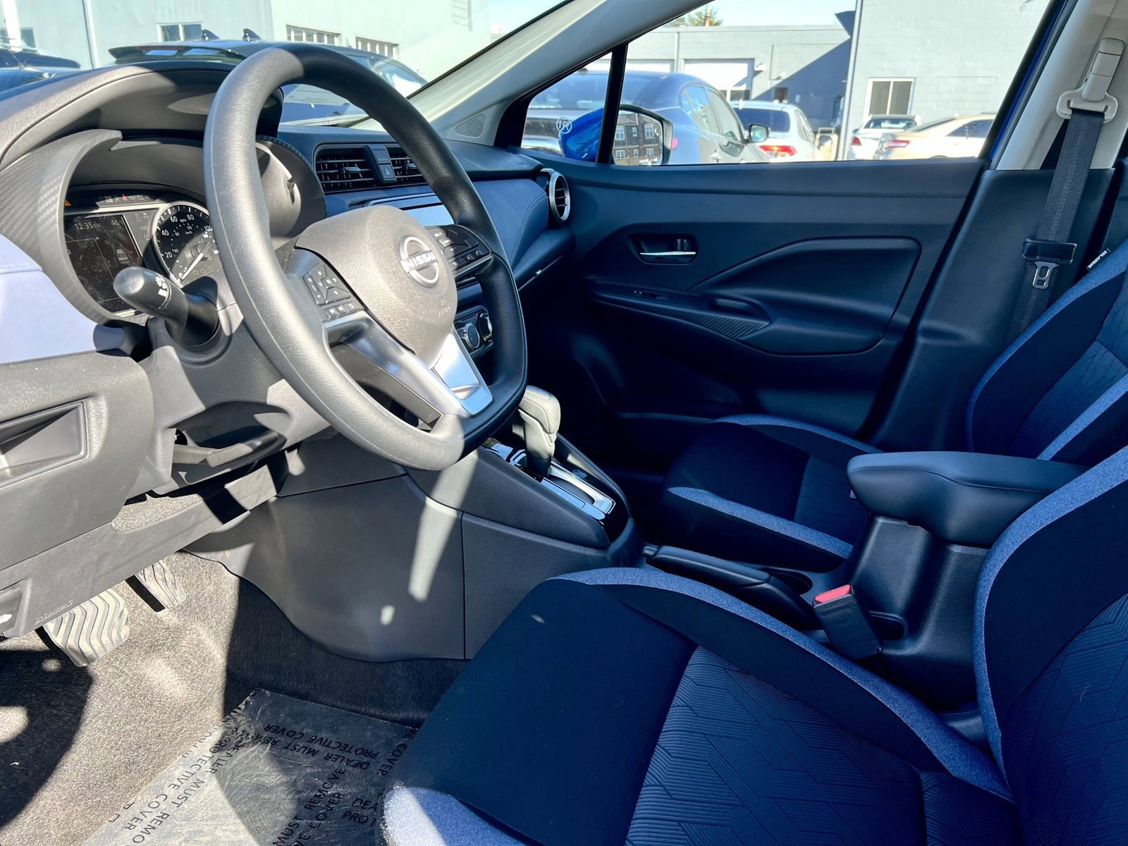 2025 Nissan Versa SV photo 2