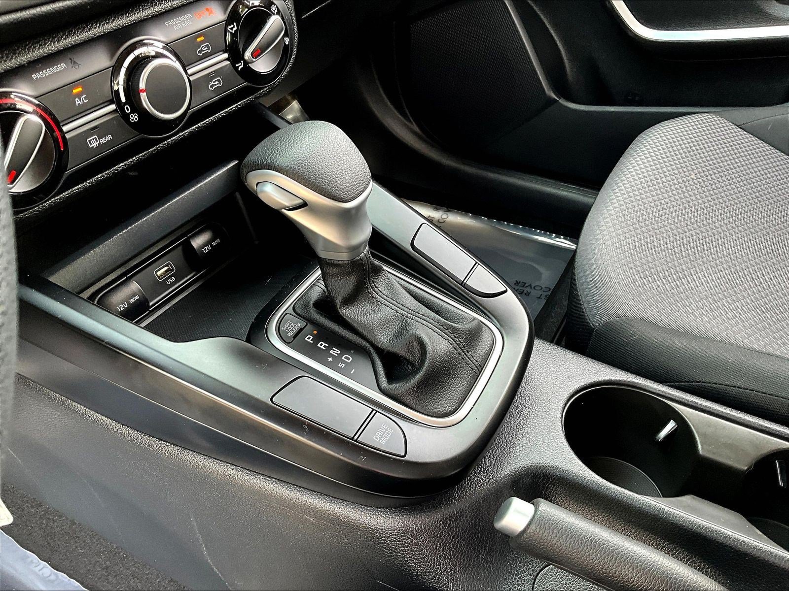 2025 Kia Soul LX - Photo 20