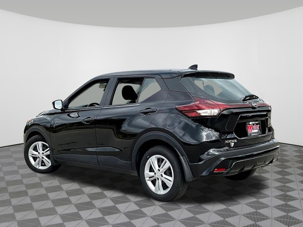 Used 2024 Nissan Kicks S FWD SUV