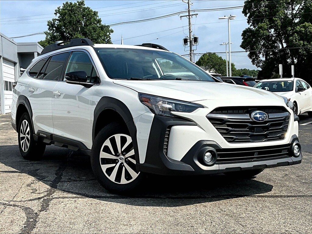 Used 2024 Subaru Outback Premium AWD SUV