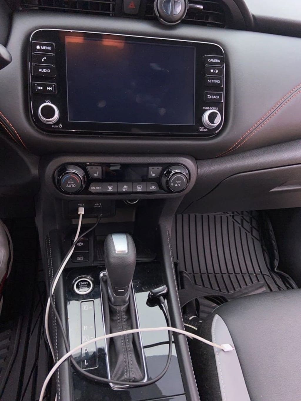 Used 2023 Nissan Kicks SR FWD SUV