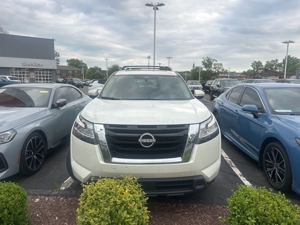 Used 2022 Nissan Pathfinder SV 4WD SUV