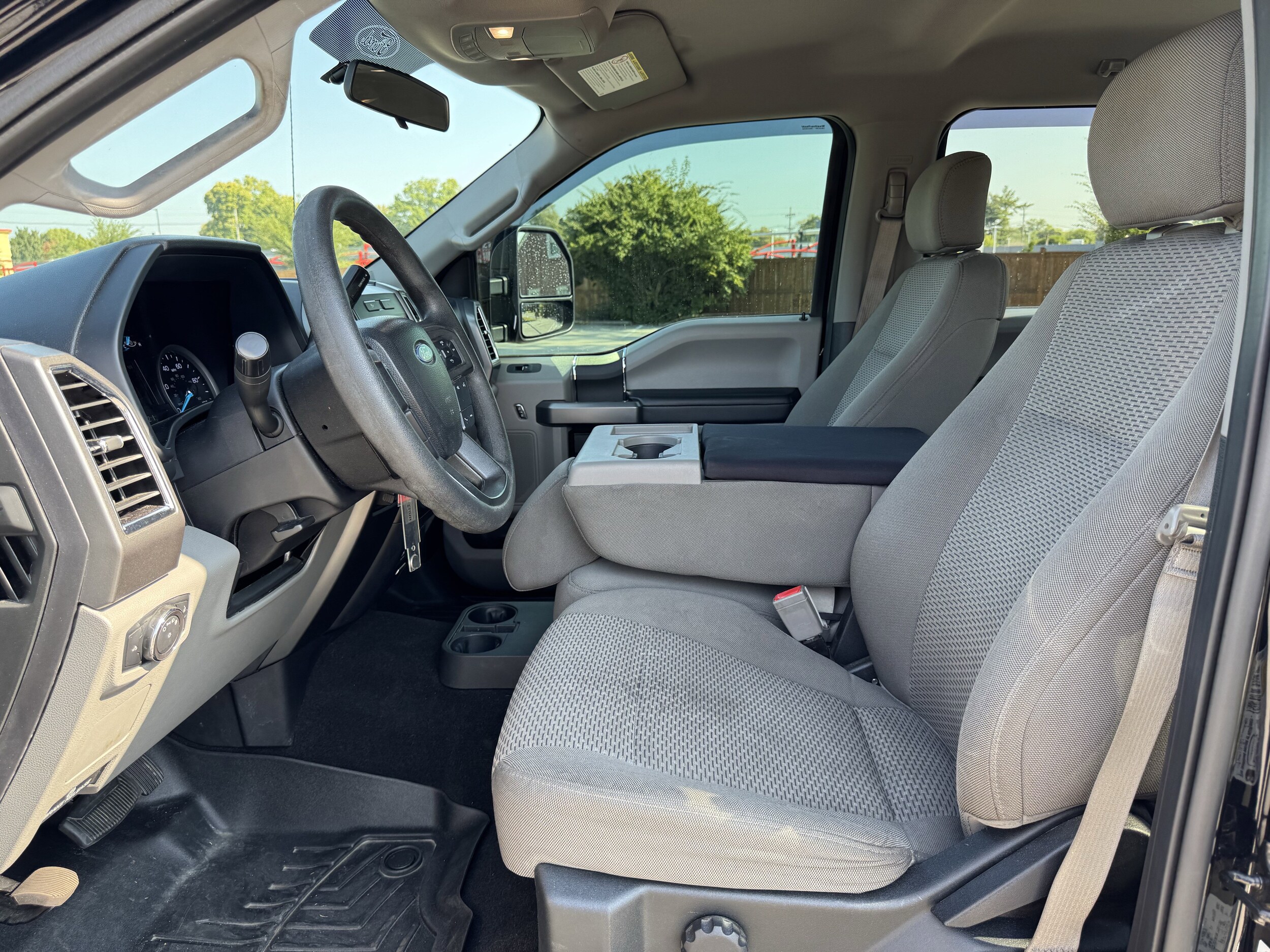 2018 Ford F-250 XLT photo 3