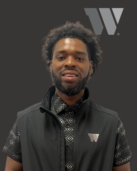 Staff member Voshon Livers from ID_58a6c62900c1