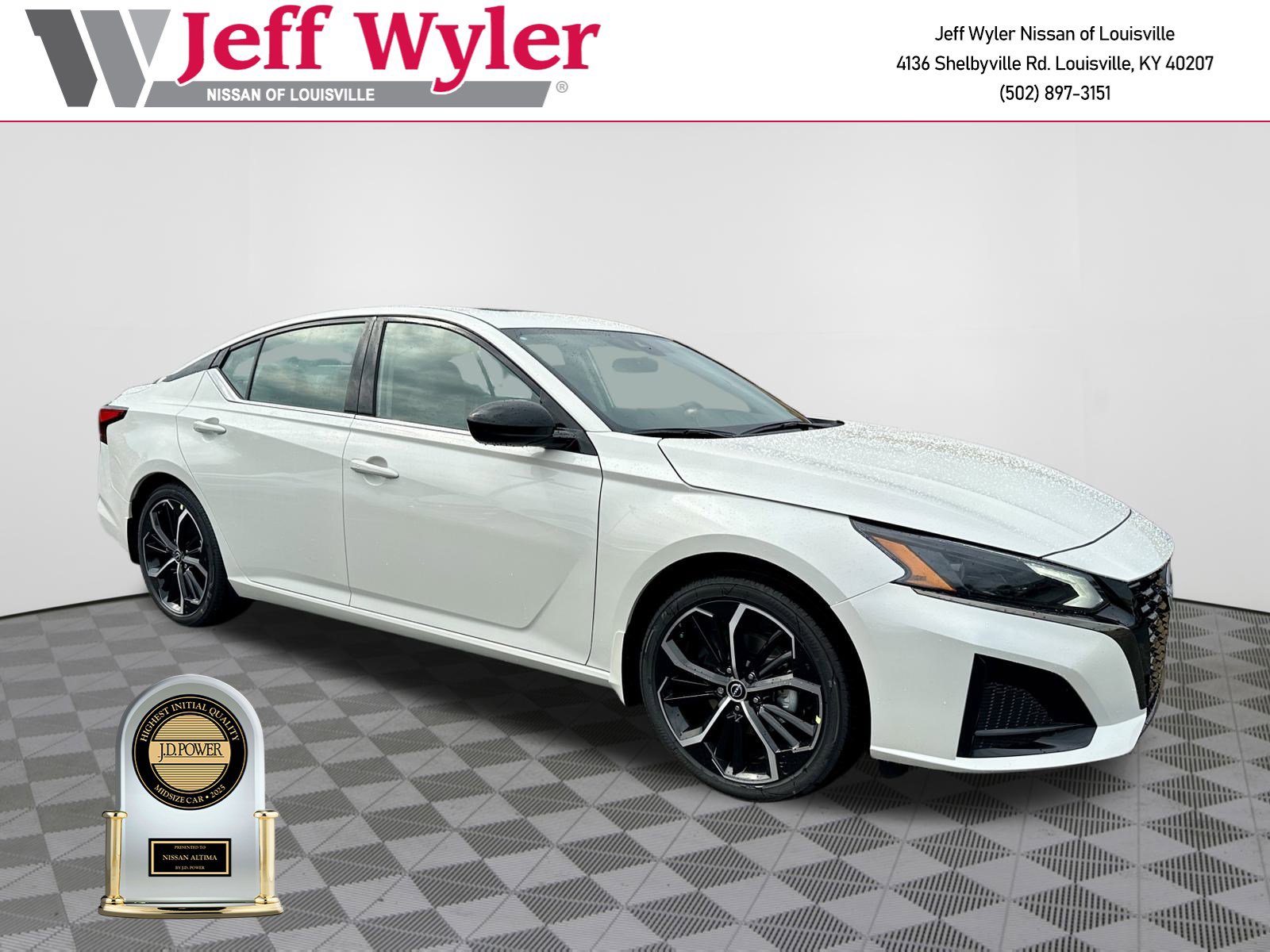 2025 Nissan Altima SR's photo