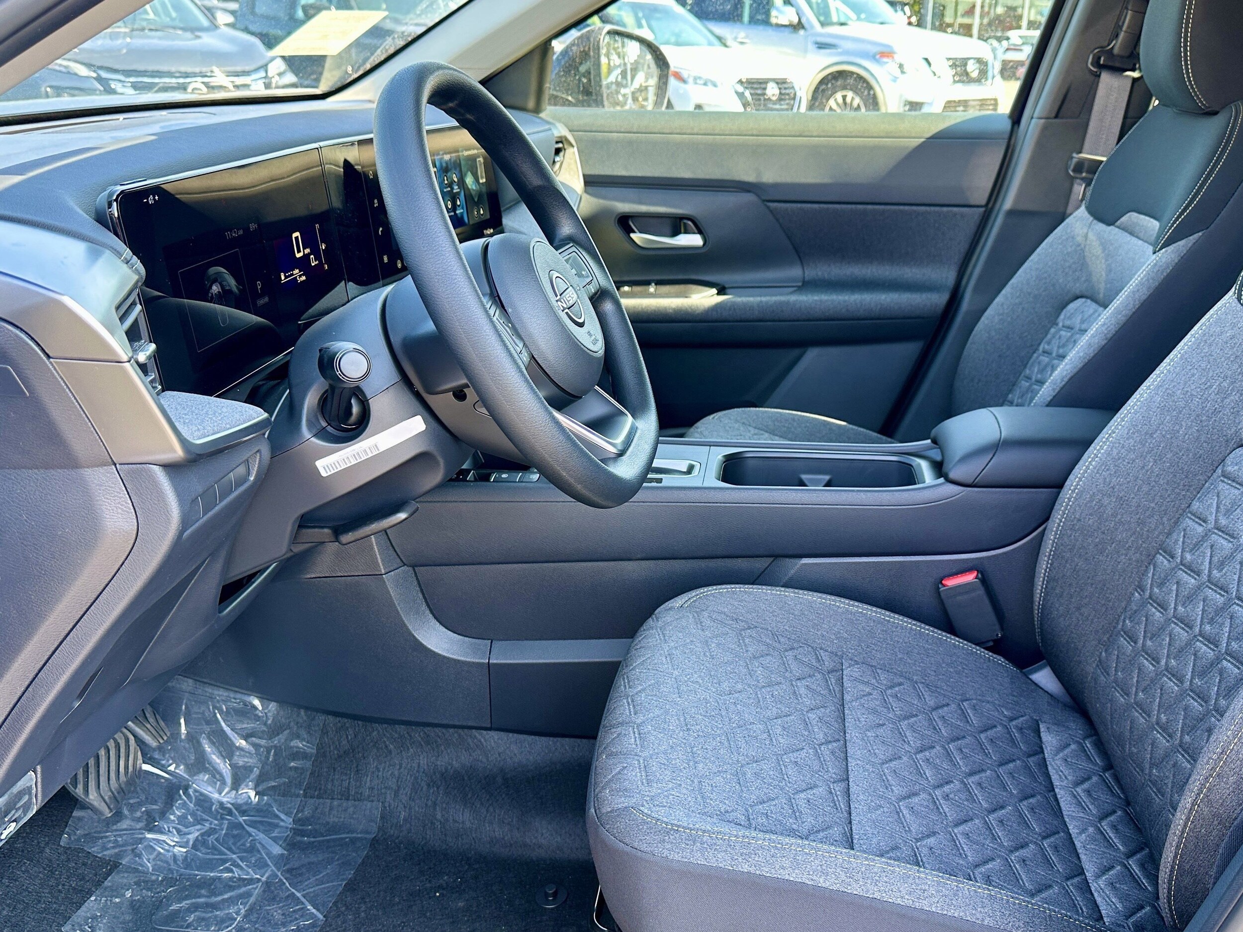 2026 Nissan Kicks SV photo 4
