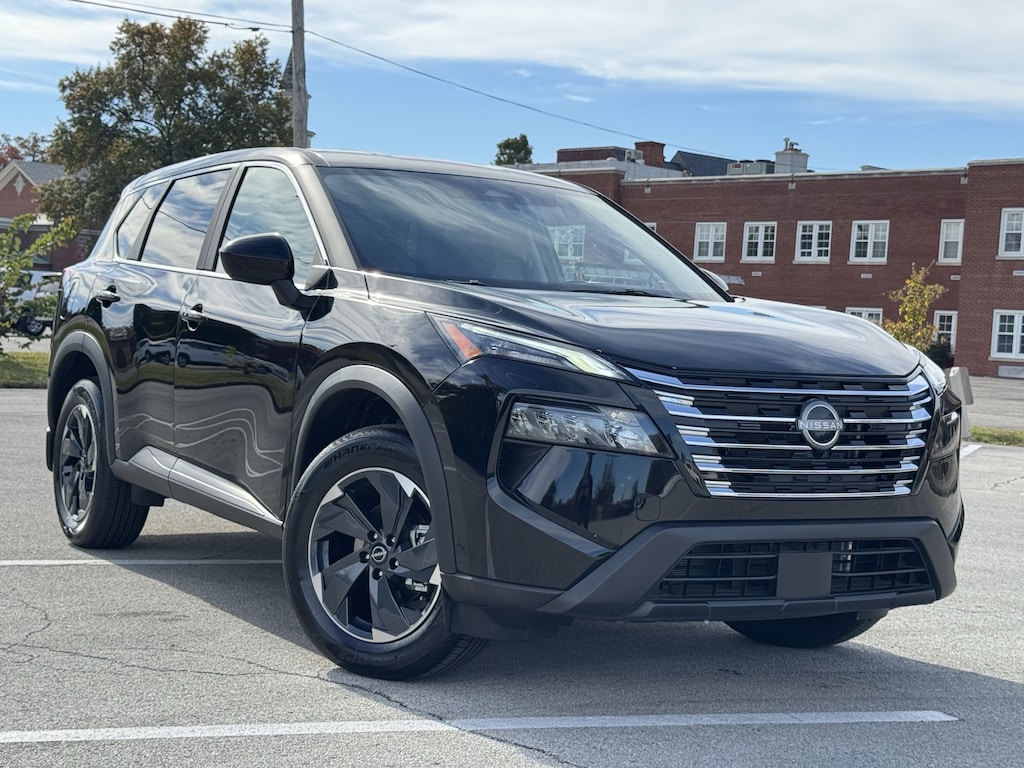 Used 2025 Nissan Rogue AWD SV SUV