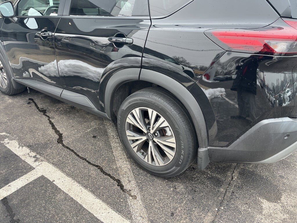 Used 2022 Nissan Rogue FWD SV SUV