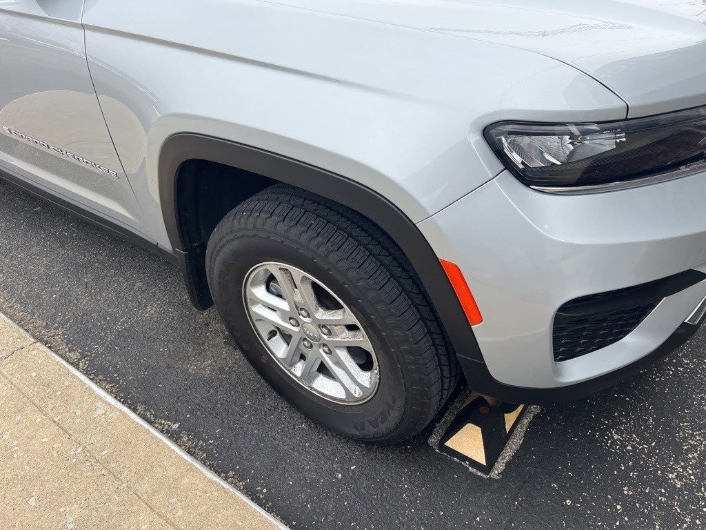 Used 2024 Jeep Grand Cherokee Laredo 4x4 SUV