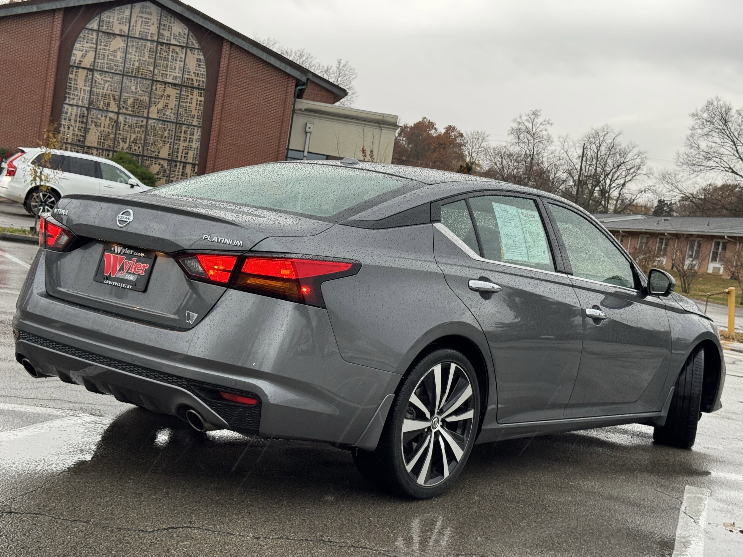 2019 Nissan Altima 2.5 Platinum photo 3