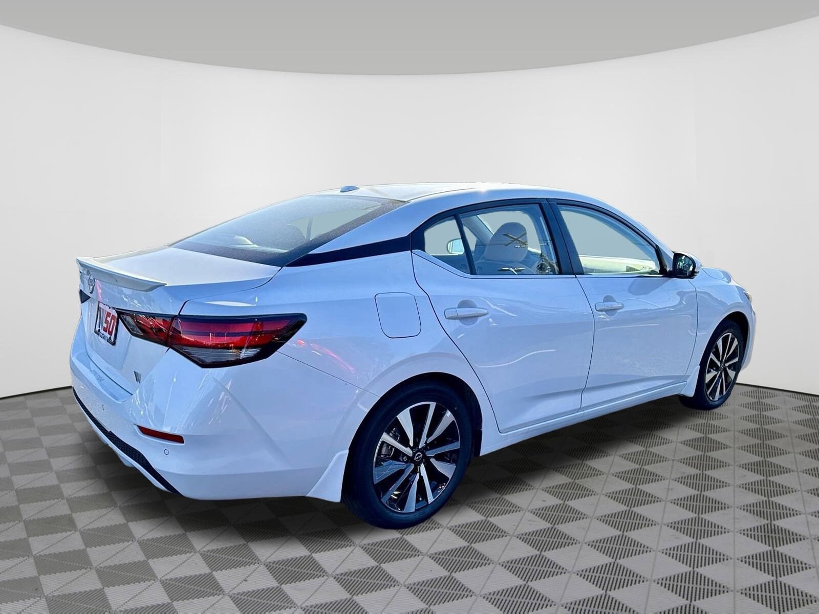 2025 Nissan Sentra SV photo 3