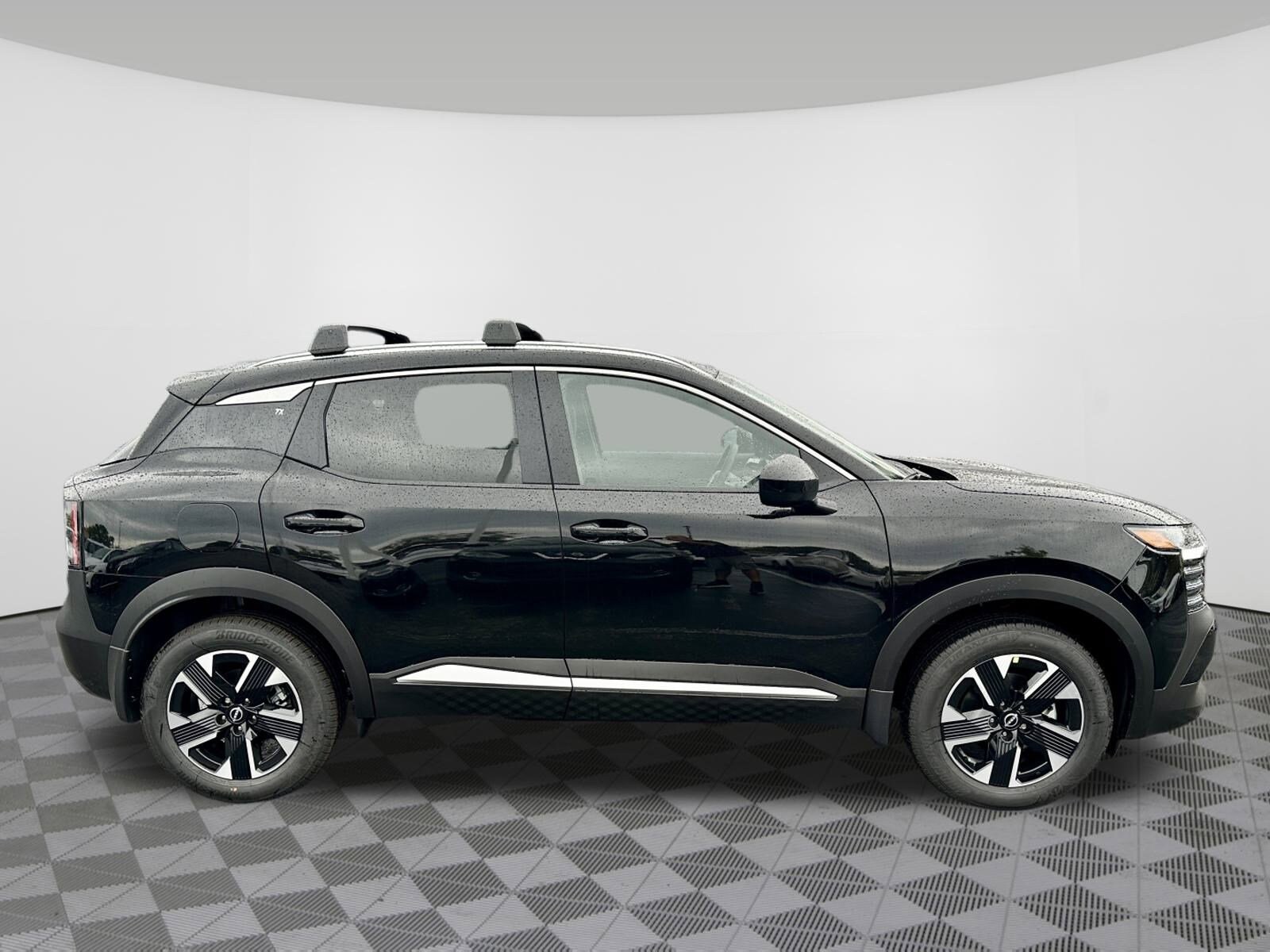 2026 Nissan Kicks SV photo 2
