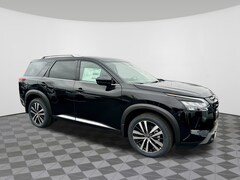 2025 Nissan Pathfinder Platinum SUV