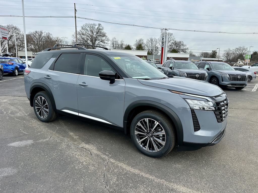 New 2026 Nissan Pathfinder Platinum SUV