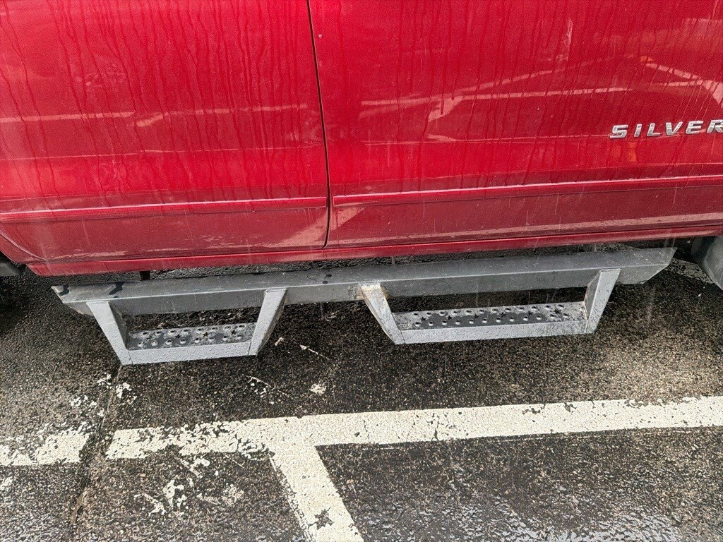 Used 2018 Chevrolet Silverado 1500 4WD Double Cab 143.5 LT w/2LT Truck Double Cab