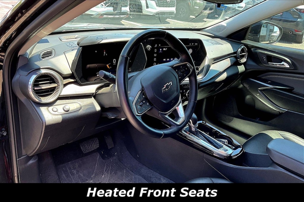 Used 2025 Chevrolet Trax FWD 4dr ACTIV SUV
