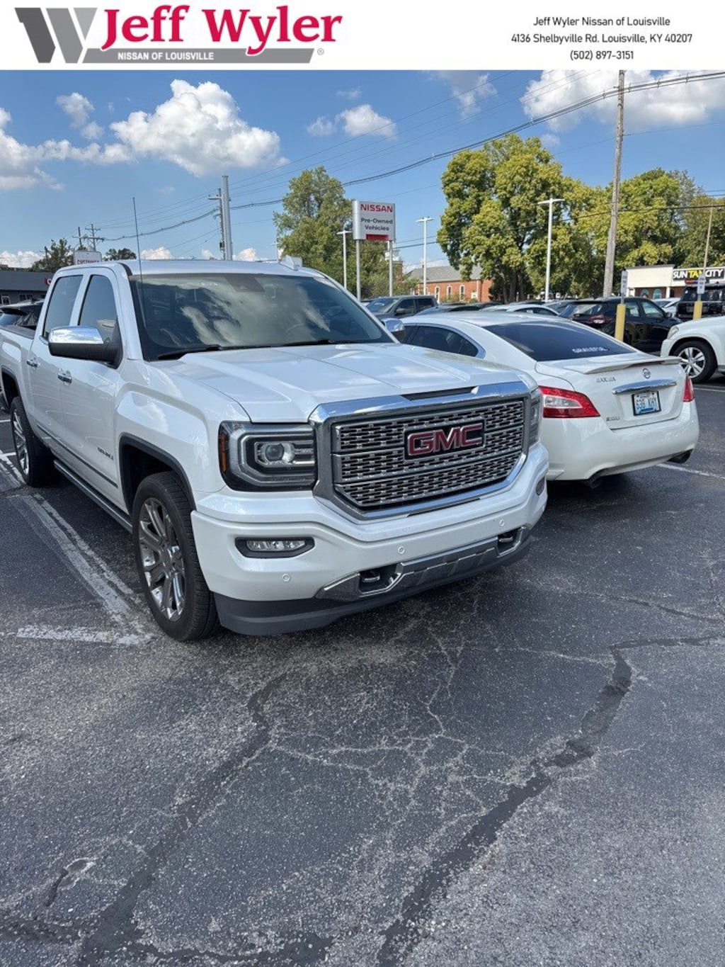 Used 2017 GMC Sierra 1500 4WD Crew Cab 143.5 Denali Truck Crew Cab