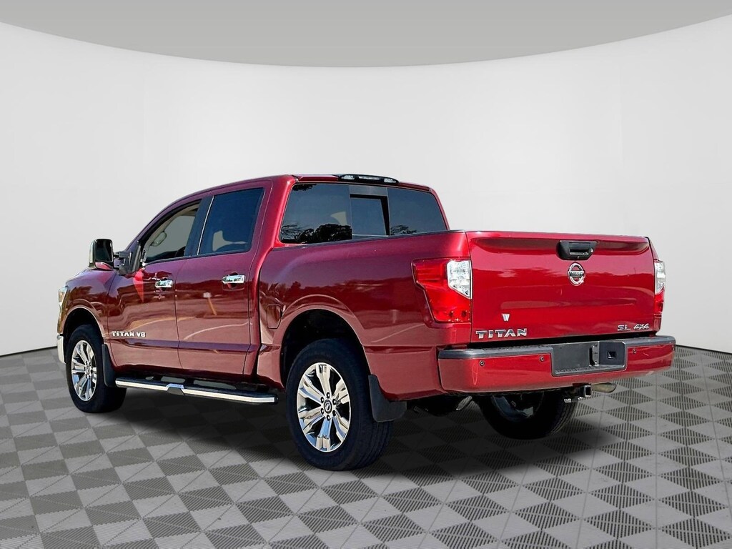 Used 2019 Nissan Titan 4x4 Crew Cab SL Truck Crew Cab