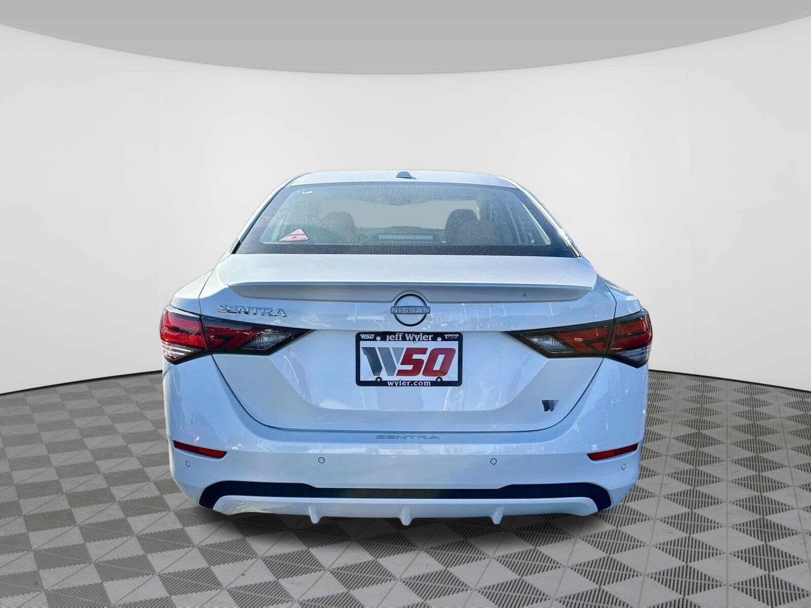 2025 Nissan Sentra SV photo 4