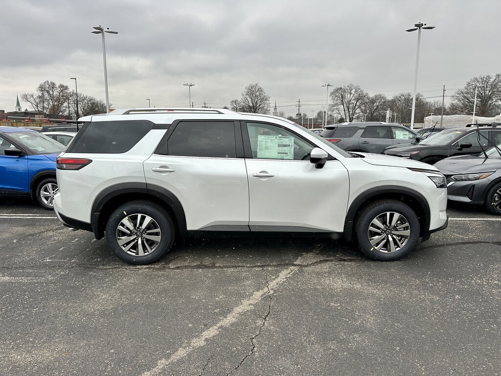 New 2025 Nissan Pathfinder SL SUV