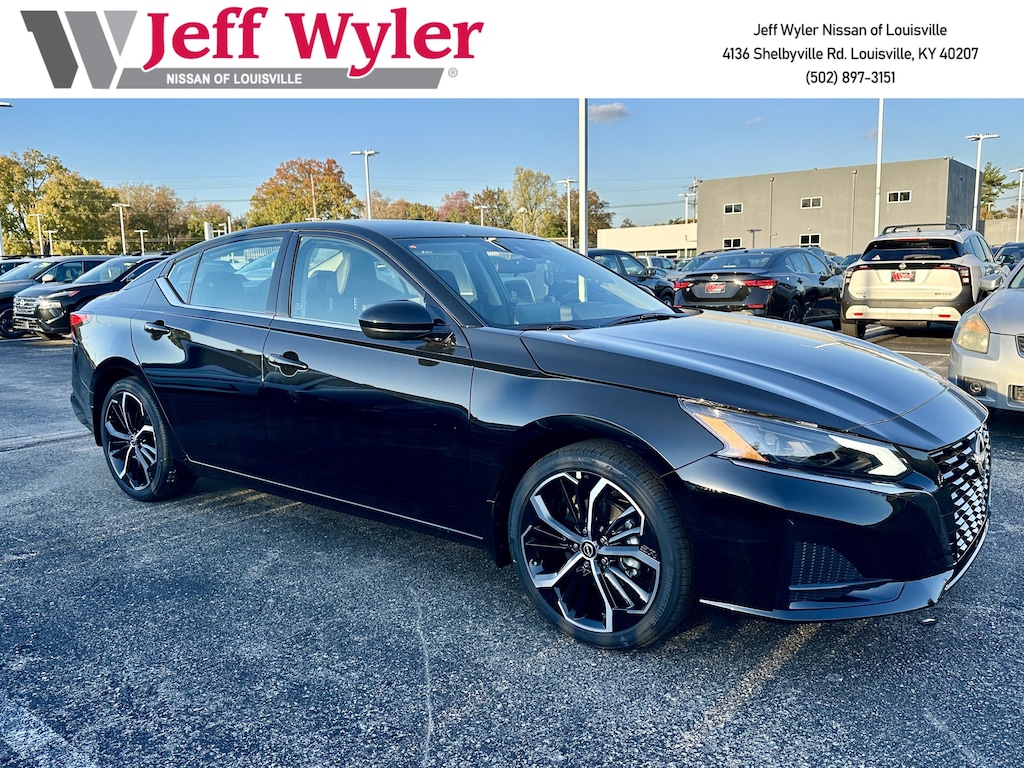 New 2025 Nissan Altima SR Sedan