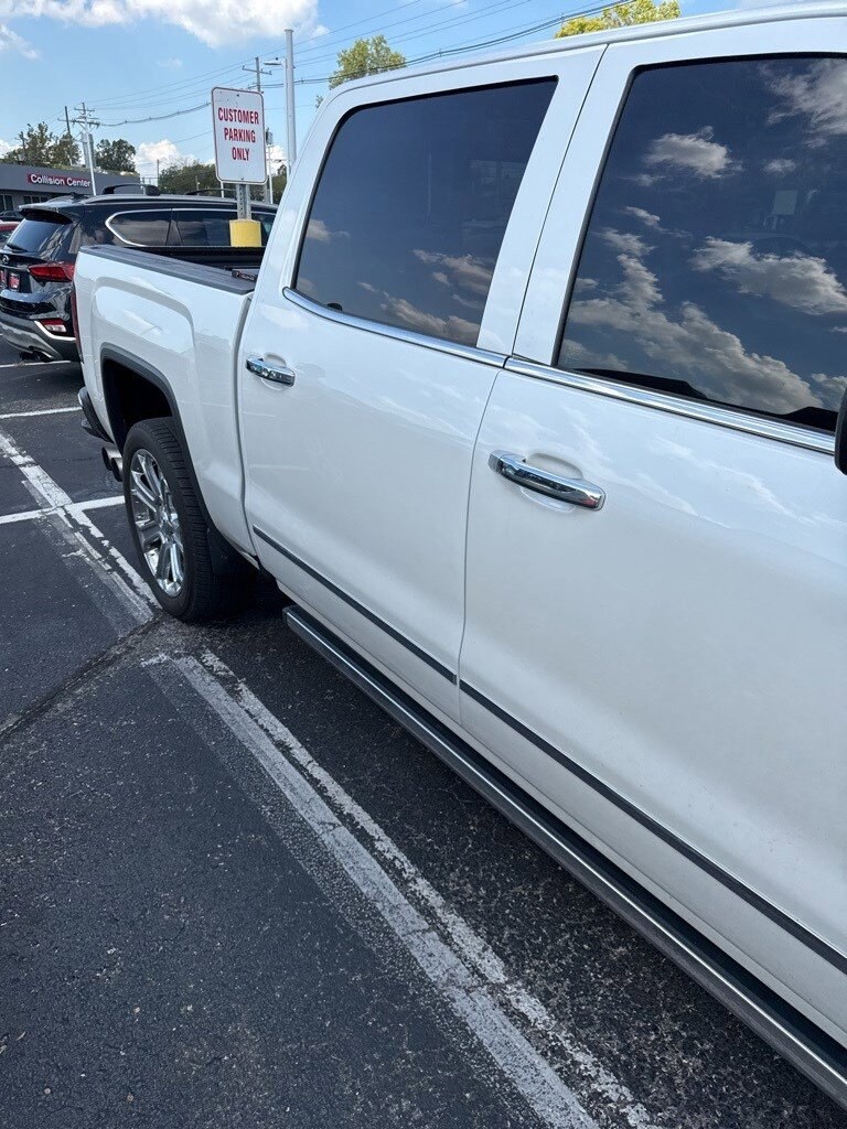 2017 Gmc Sierra 1500 Denali photo 2