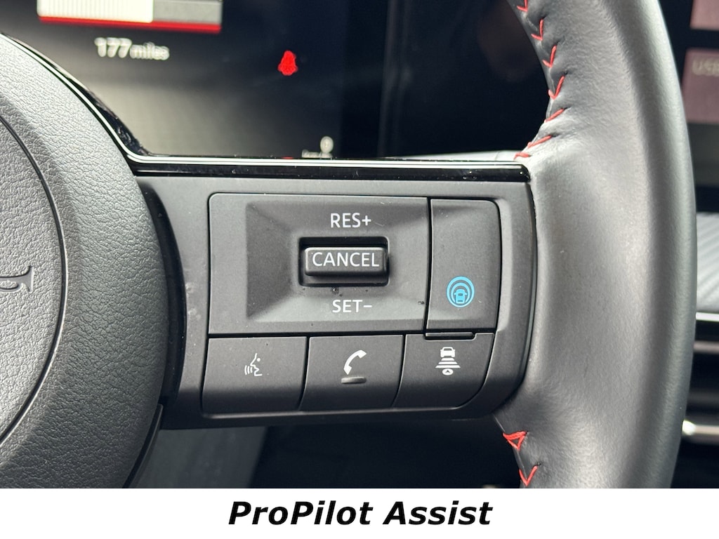 Used 2025 Nissan Kicks SR AWD SUV