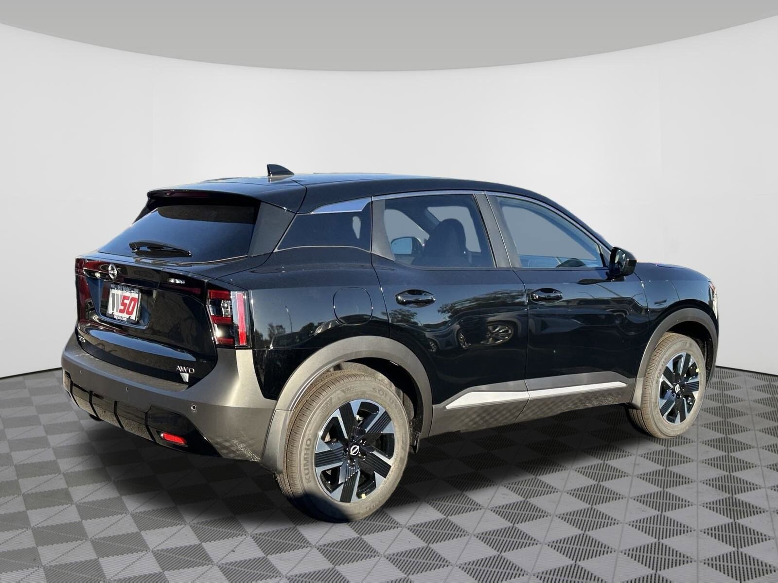 2025 Nissan Kicks SV photo 3