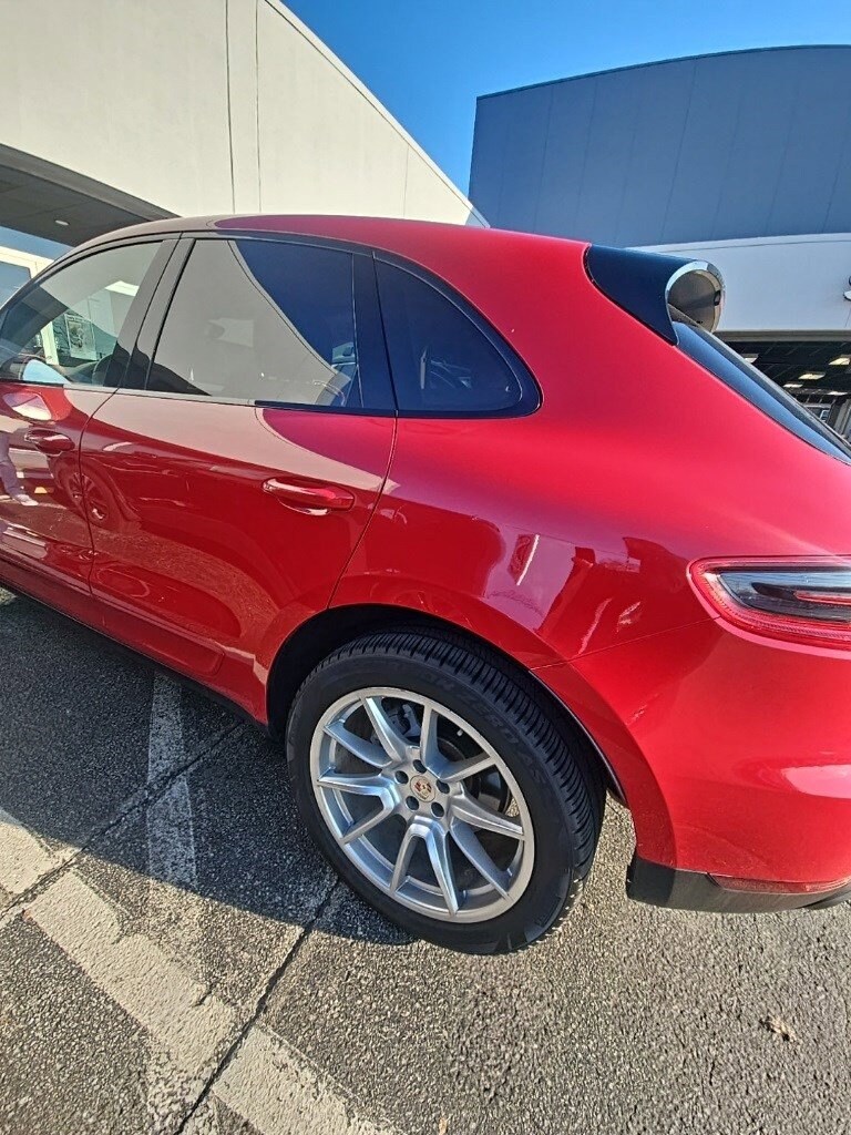 2017 Porsche Macan S photo 2