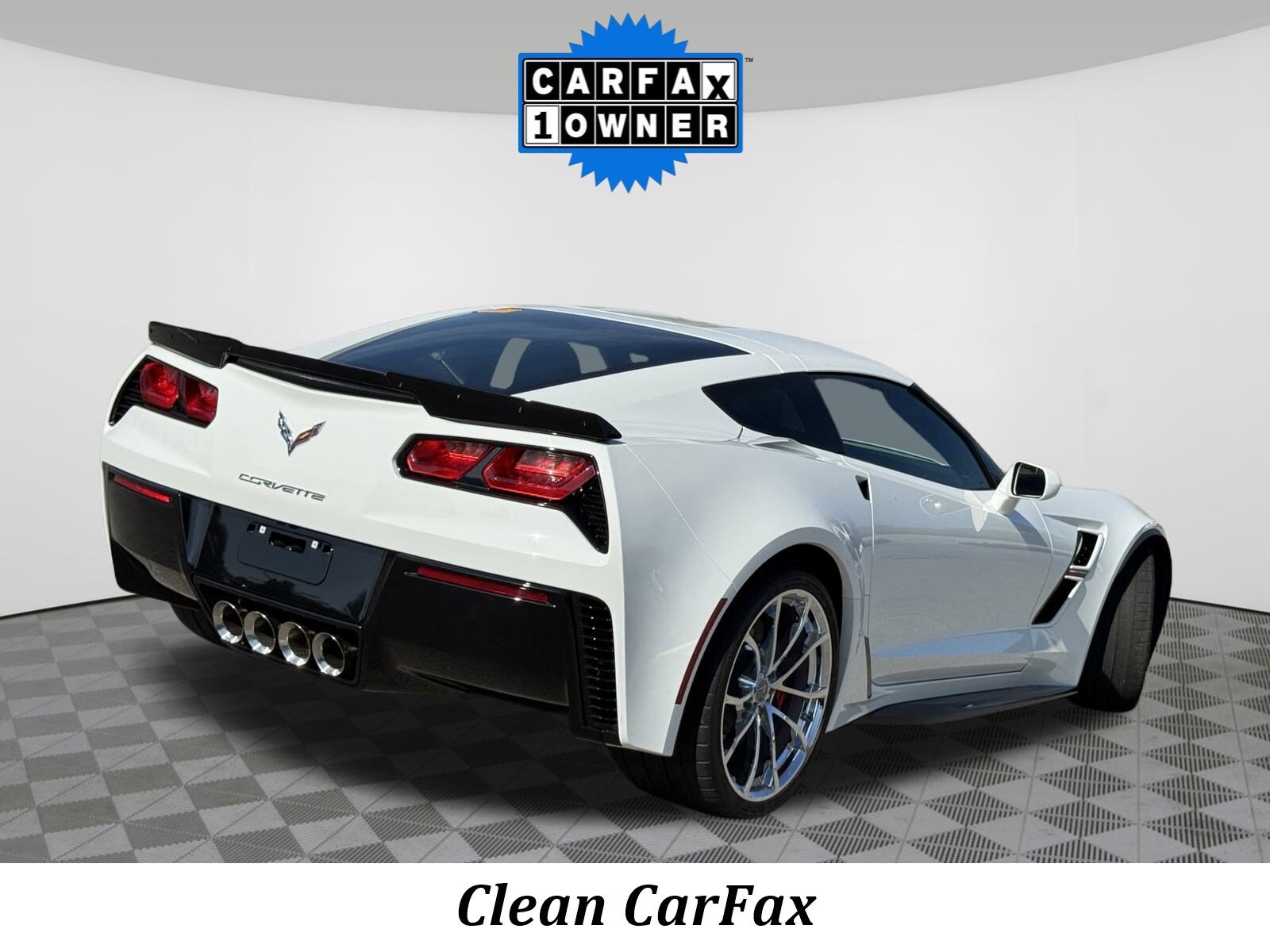 2019 Chevrolet Corvette Grand Sport 1LT photo 3