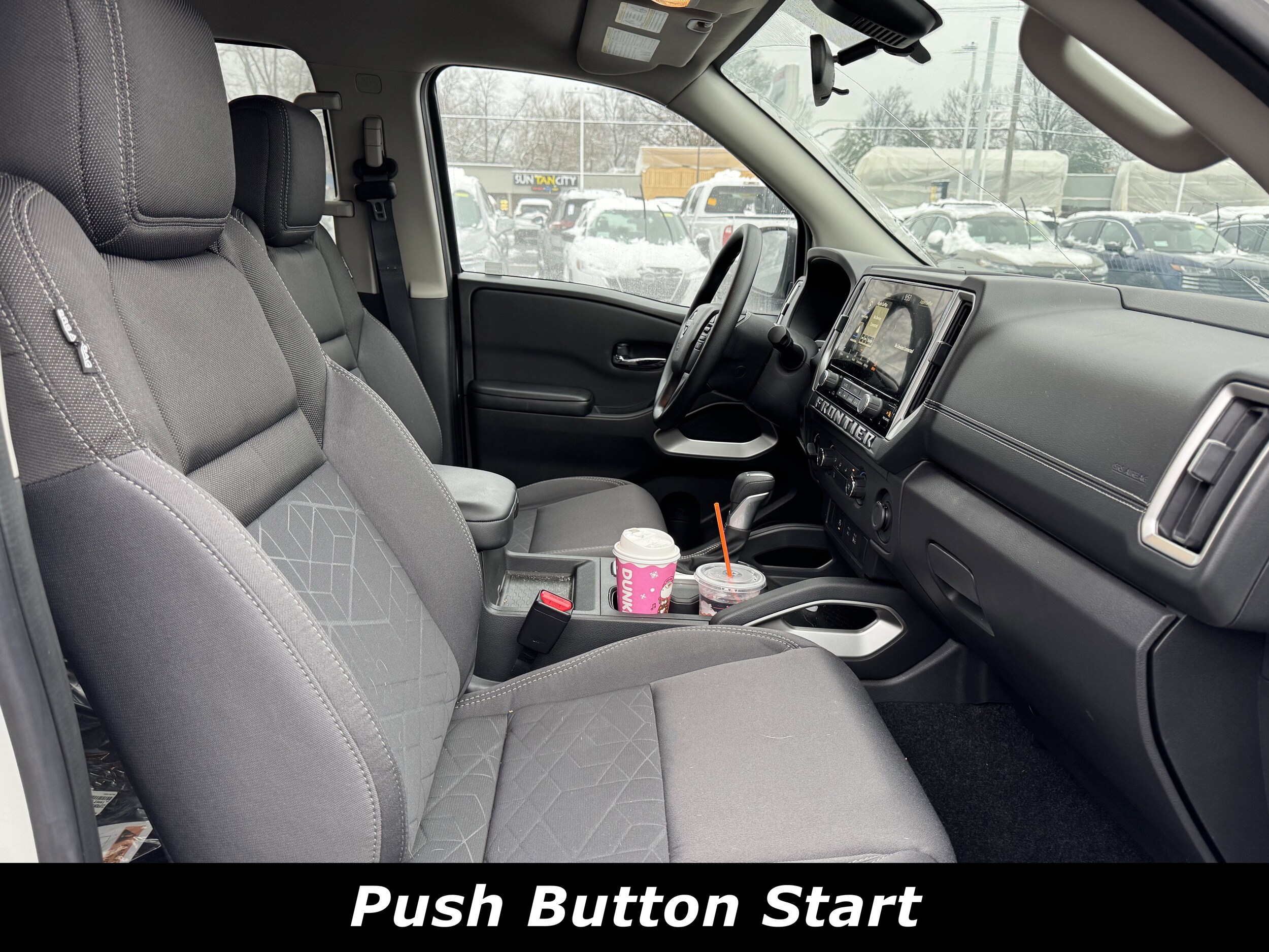 2025 Nissan Frontier Crew Cab SV photo 4