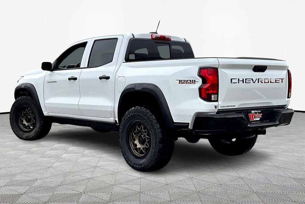 Used 2025 Chevrolet Colorado 4WD Crew Cab Trail Boss Truck Crew Cab