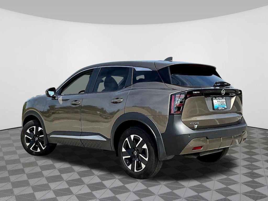 Used 2025 Nissan Kicks SV AWD SUV