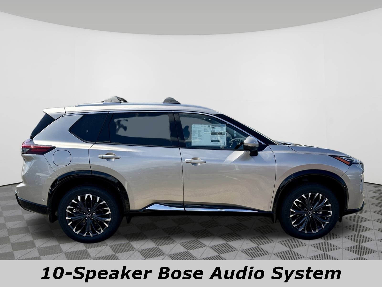 2026 Nissan Rogue Platinum photo 2