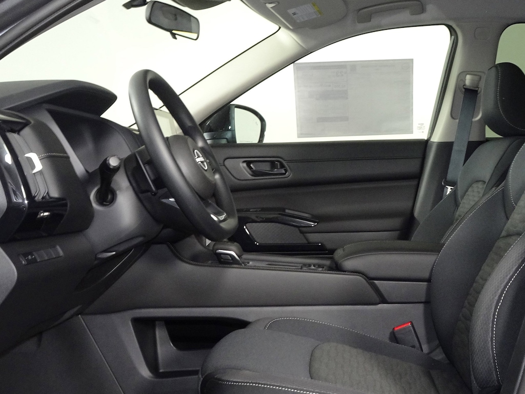 New 2025 Nissan Pathfinder S SUV