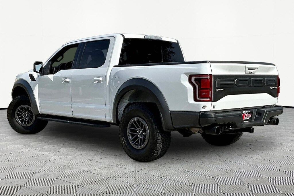 Used 2020 Ford F-150 Raptor 4WD SuperCrew 5.5 Box Truck SuperCrew Cab