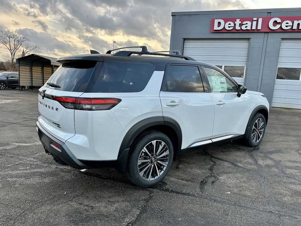 New 2026 Nissan Pathfinder Platinum SUV