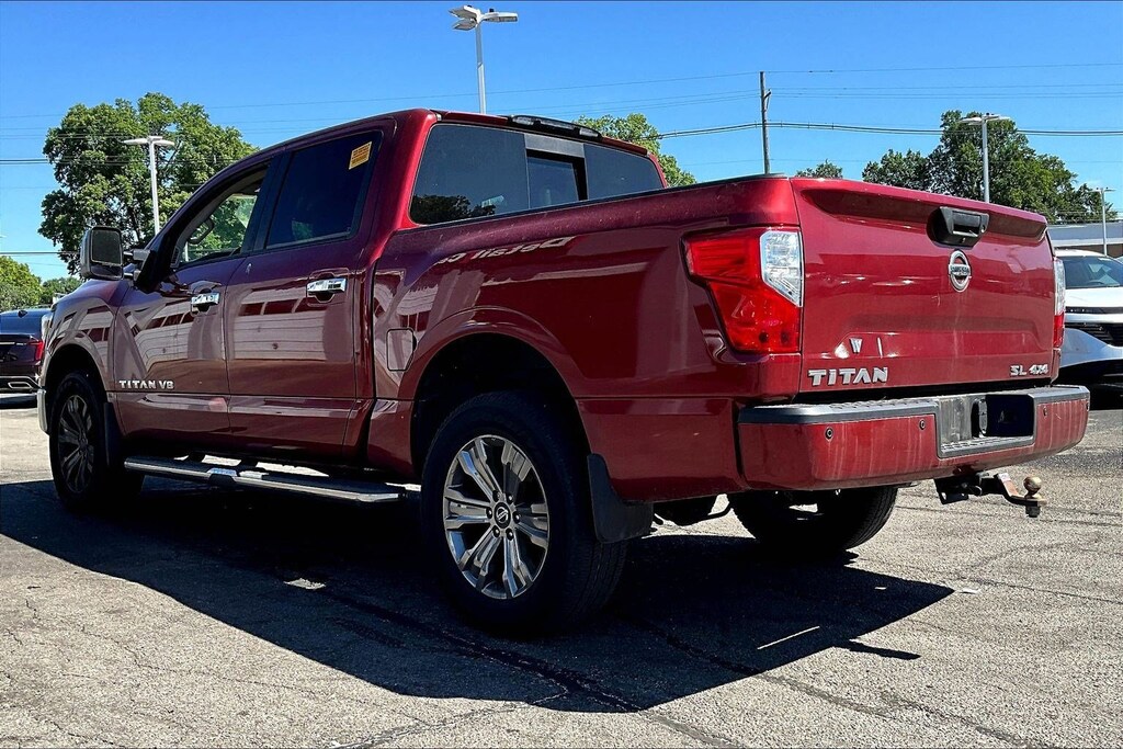 Used 2019 Nissan Titan 4x4 Crew Cab SL Truck Crew Cab