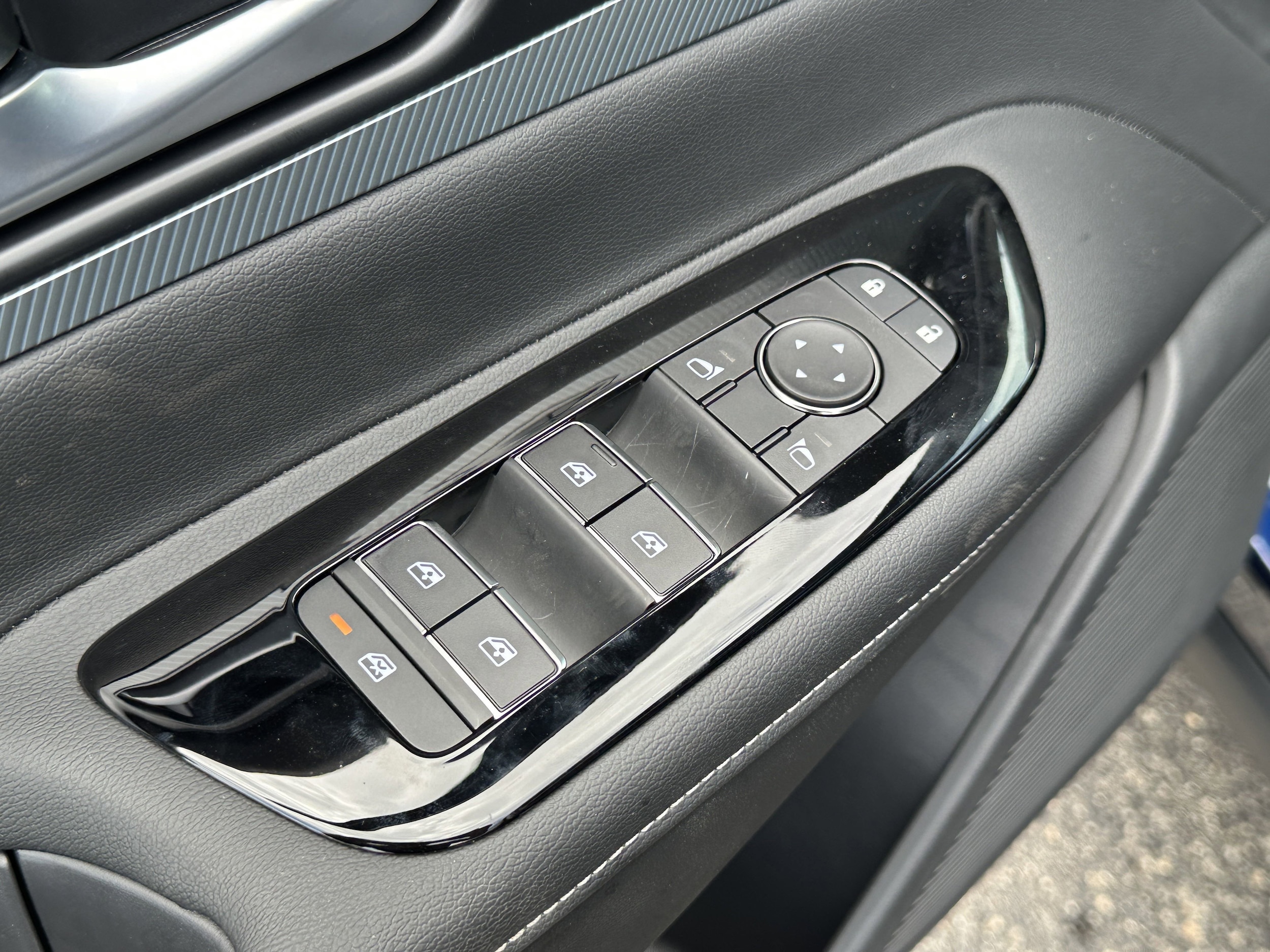 2025 Nissan Murano SL - Photo 24