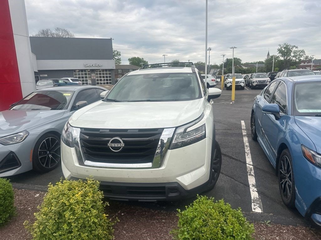 Used 2022 Nissan Pathfinder SV 4WD SUV