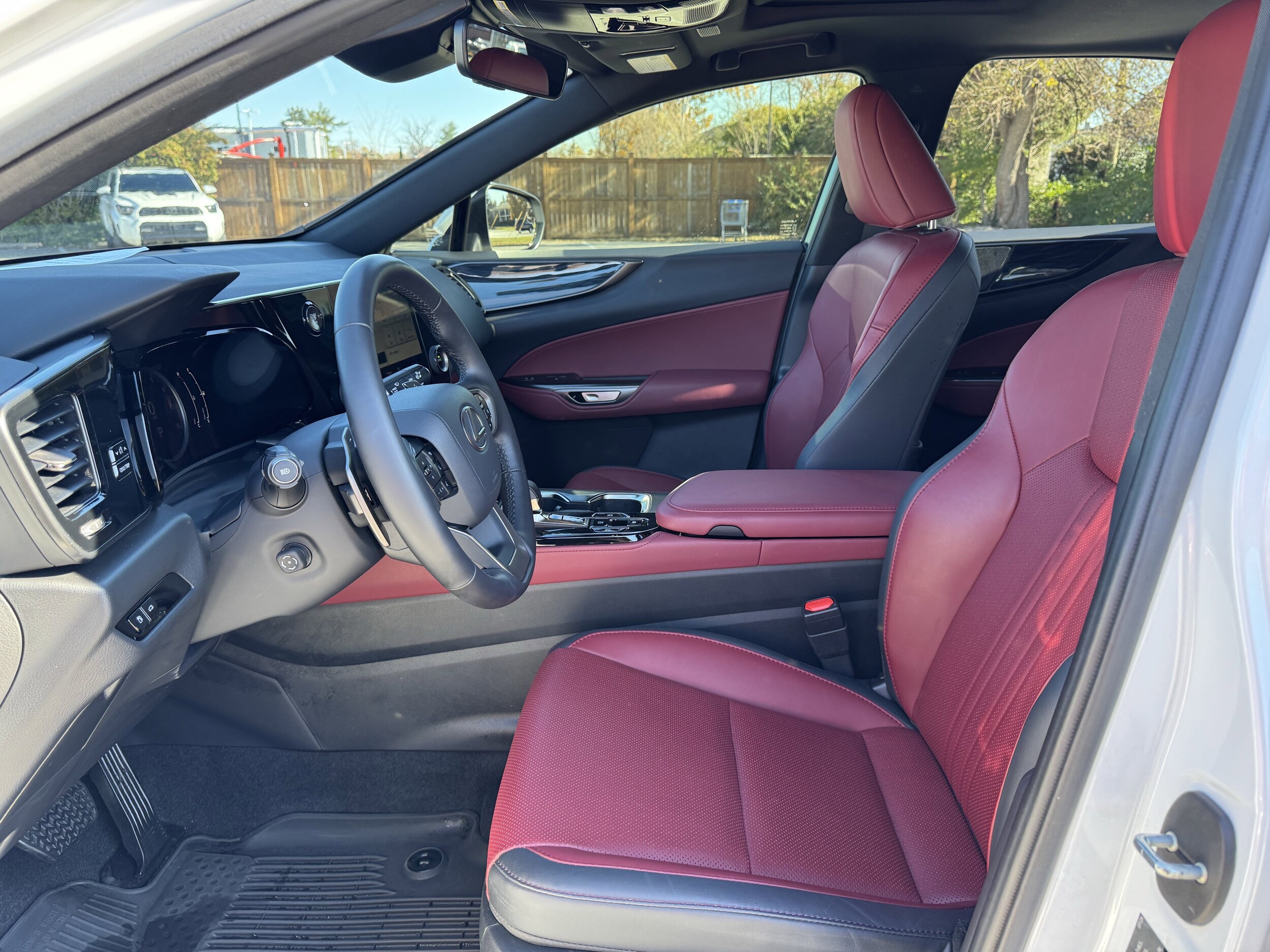 2025 Lexus NX 250 Premium photo 4